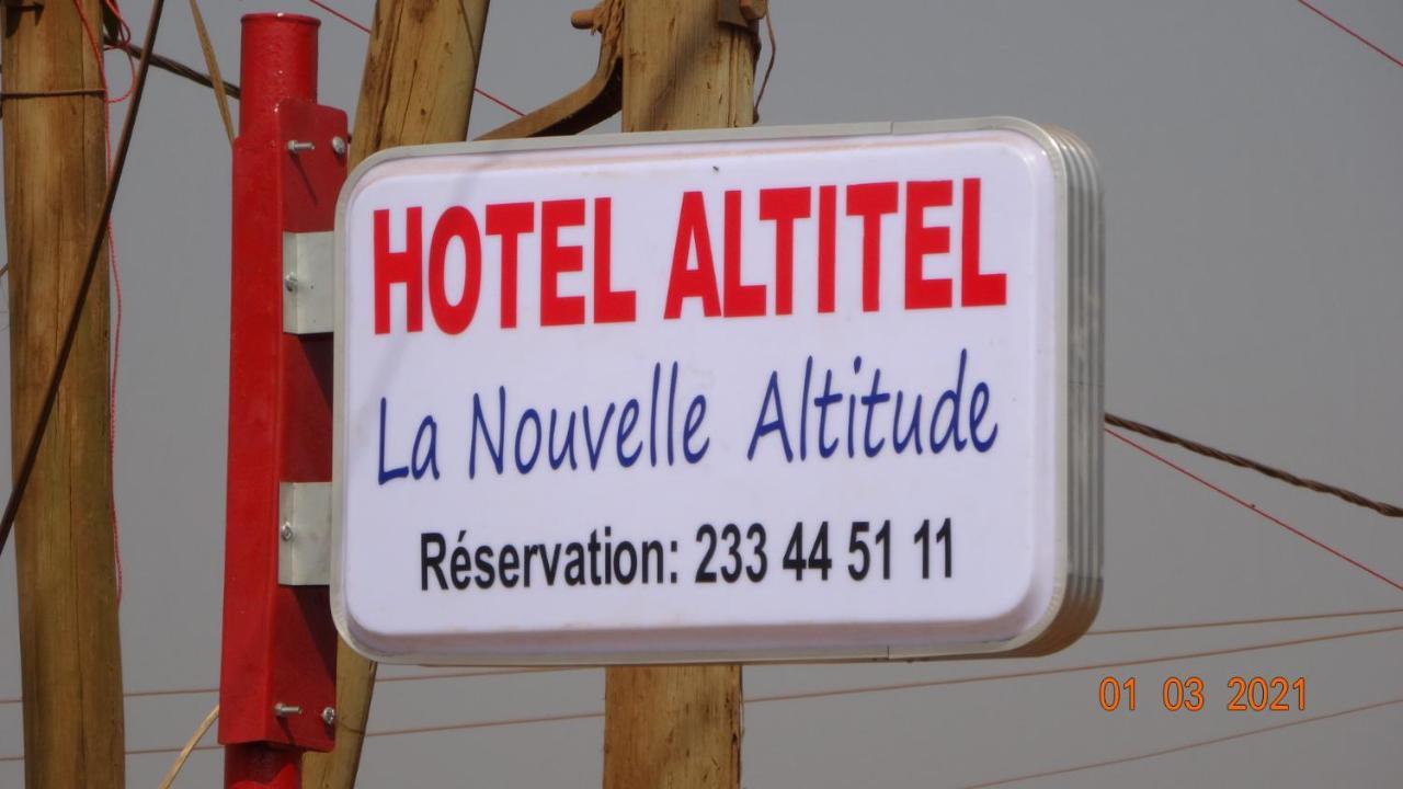 Hotel Altitel Bafoussam Экстерьер фото