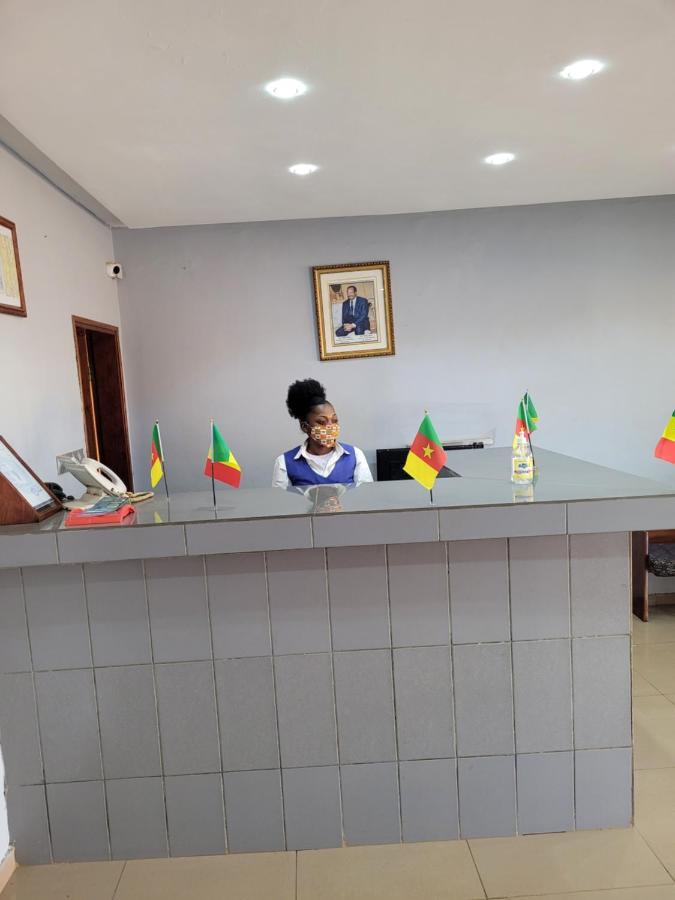 Hotel Altitel Bafoussam Экстерьер фото
