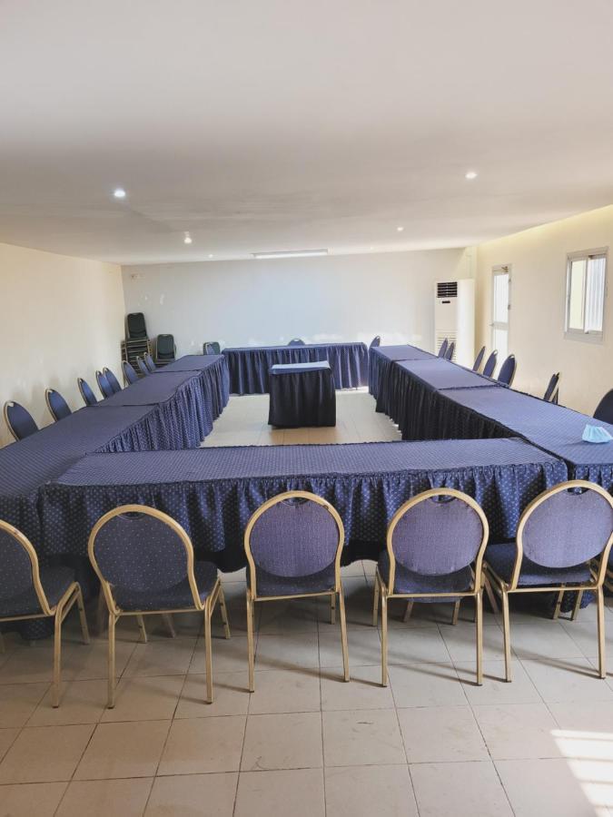 Hotel Altitel Bafoussam Экстерьер фото