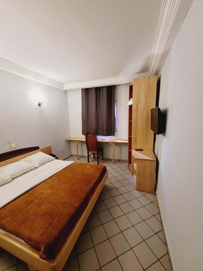 Hotel Altitel Bafoussam Экстерьер фото