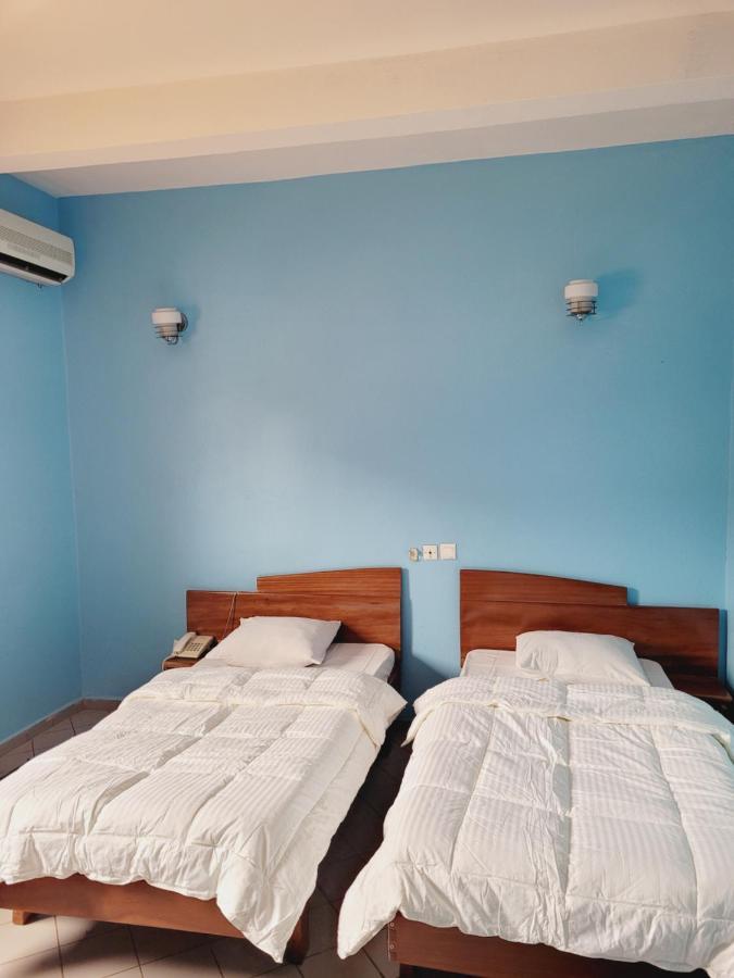 Hotel Altitel Bafoussam Экстерьер фото