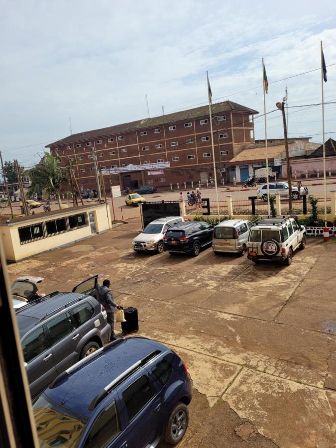 Hotel Altitel Bafoussam Экстерьер фото